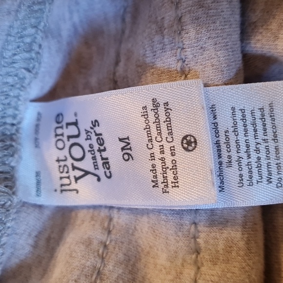 Carter's 2 pair girls ruffle pants Sz 9M, GUC, one grey, one black, so cute 😍 - Picture 6 of 7